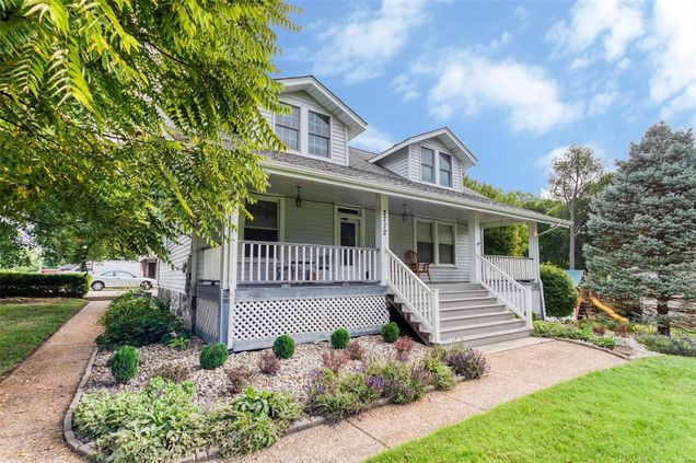 2712 Edgeworth Avenue Maryland Heights, MO House Sold - Photo 1 of 38. Opens carousel modal