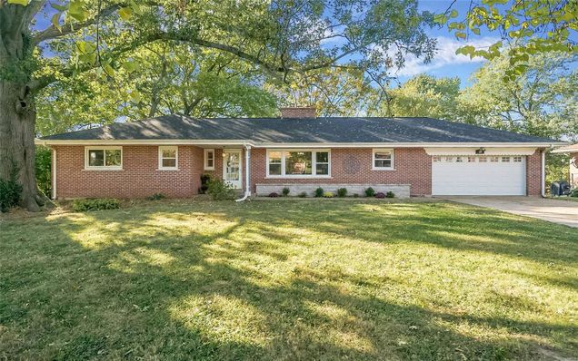 24 Grand Circle Drive Maryland Heights, MO House Sold - Photo 1 of 77. Opens carousel modal