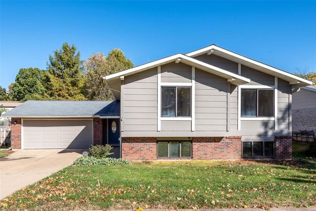 2335 Hempline Court St Louis, MO House Sold - Photo 1 of 35. Opens carousel modal