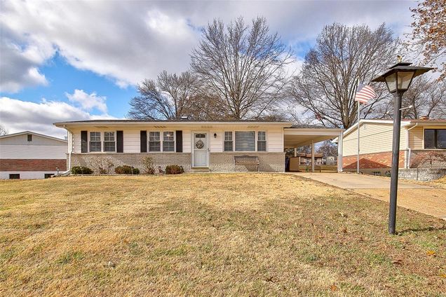 3081 Sedan Drive St Louis, MO House Sold - Photo 1 of 34. Opens carousel modal