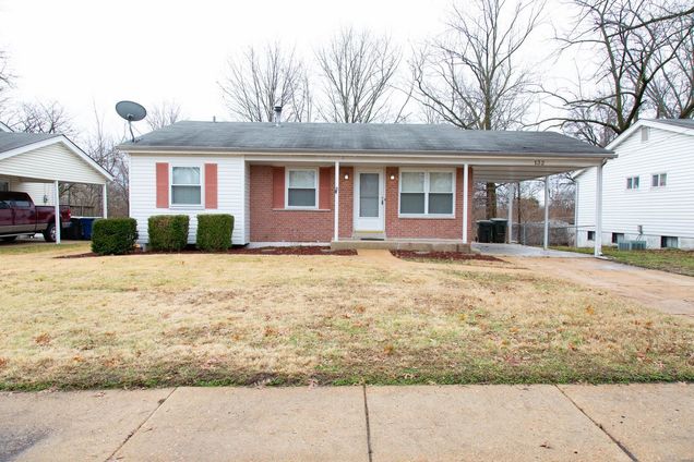 132 Foxtree Drive Hazelwood, MO House Sold - Photo 1 of 36. Opens carousel modal