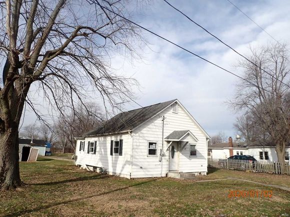 1001 Washington Avenue Staunton, IL House Sold - Photo 1 of 10. Opens carousel modal