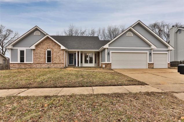 1883 Chateau Du Mont Florissant, MO House Sold - Photo 1 of 59. Opens carousel modal