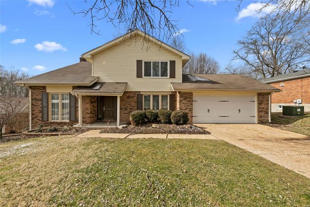 3 Sunny Glen Ellisville, MO House Sold - Photo 1 of 35. Opens carousel modal
