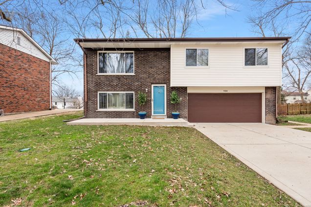 930 Barbara Ann Lane Ellisville, MO House Sold - Photo 1 of 40. Opens carousel modal