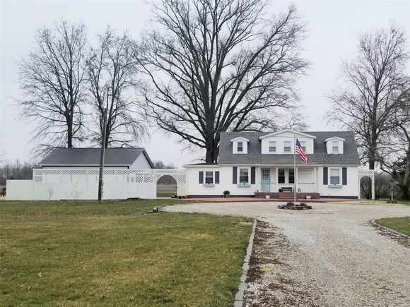 163 N Fifth Street Radom, IL House Sold - Photo 1 of 29. Opens carousel modal