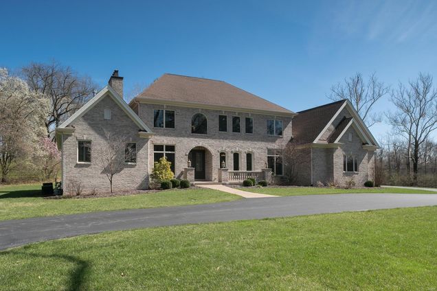 1314 Log Cabin Lane Ladue, MO House Sold - Photo 1 of 78. Opens carousel modal