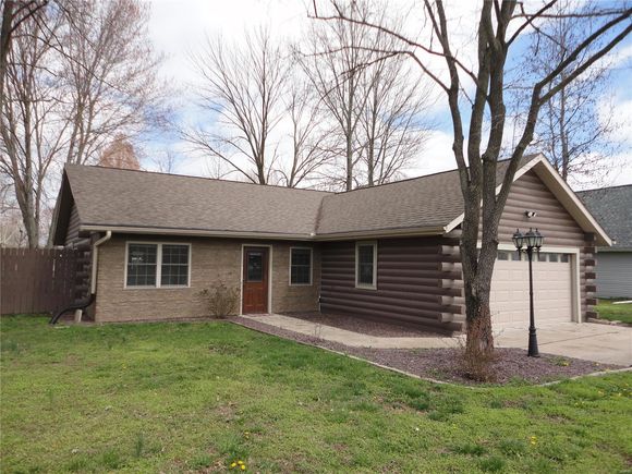 300 Noah Carterville, IL House Sold - Photo 1 of 23. Opens carousel modal