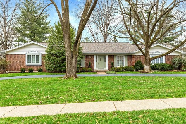 390 Pebble Valley Town and Country, MO House Sold - Photo 1 of 34. Opens carousel modal