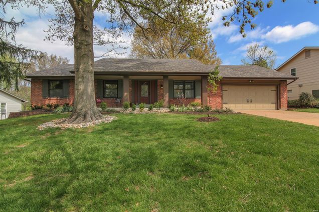 805 Boleyn Pl Manchester, MO House Sold - Photo 1 of 40. Opens carousel modal