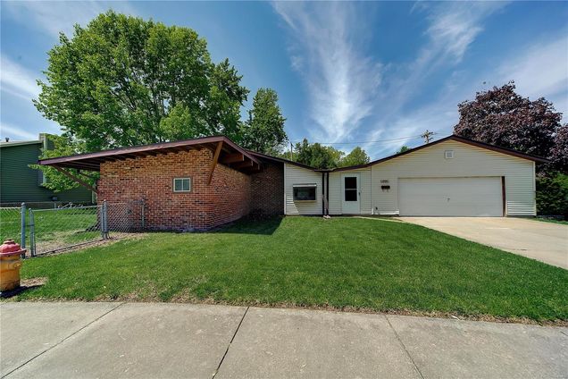 1590 Charbonier Florissant, MO House Sold - Photo 1 of 35. Opens carousel modal