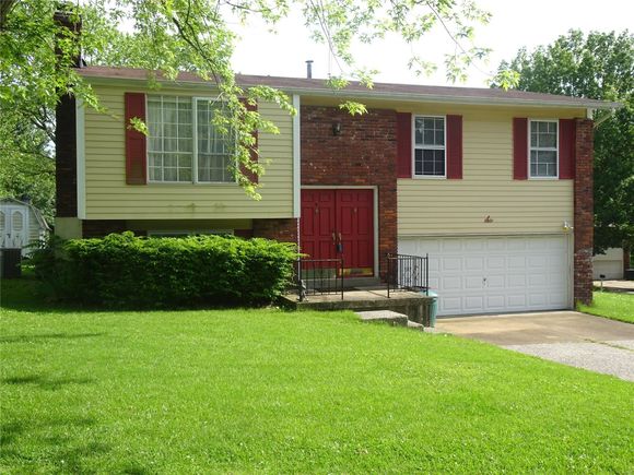 6 Golden Oak Valley Park, MO House Sold - Photo 1 of 27. Opens carousel modal