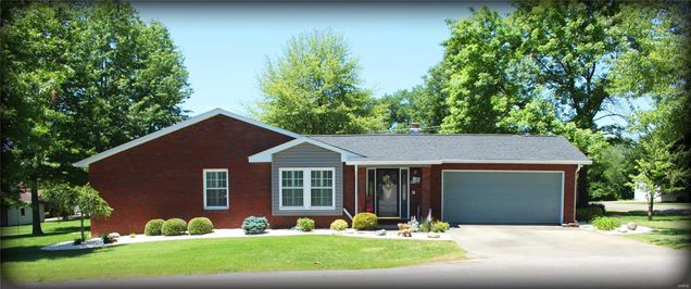 1100 Sunset Mcleansboro, IL House Sold - Photo 1 of 20. Opens carousel modal