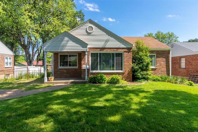 7319 S Yorkshire St Louis, MO House Sold - Photo 1 of 28. Opens carousel modal