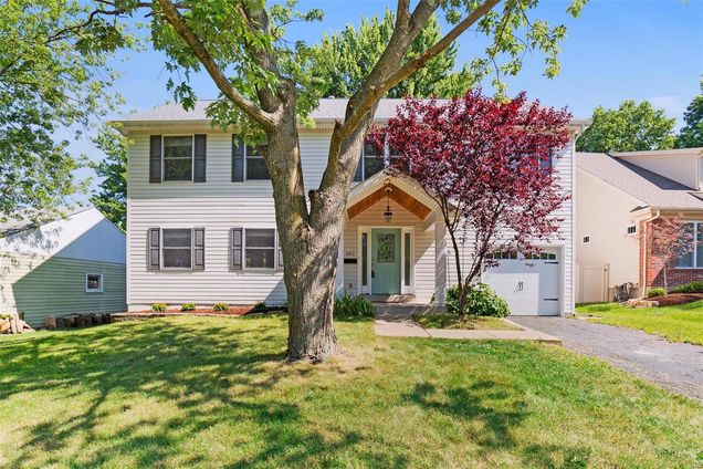 601 Mistletoe Lane St Louis, MO House Sold - Photo 1 of 24. Opens carousel modal
