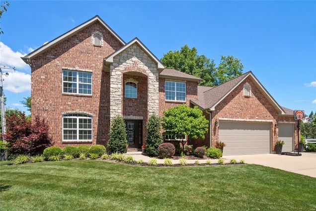220 Woodcliffe Place Drive Chesterfield, MO House Sold - Photo 1 of 68. Opens carousel modal