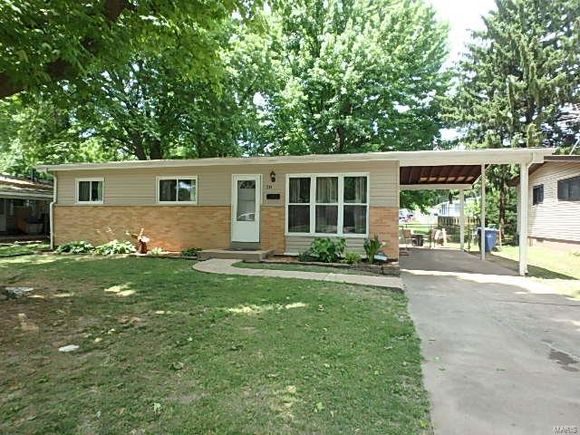 20 Ronda Drive Florissant, MO House Sold - Photo 1 of 24. Opens carousel modal