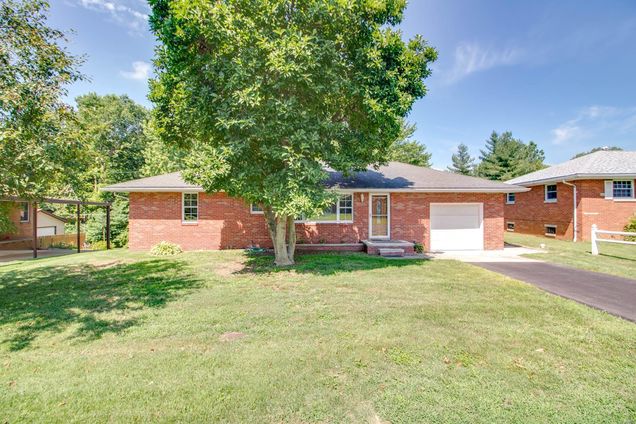 #MIS20048035 East Alton, IL House Sold - Photo 1 of 37. Opens carousel modal