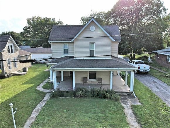 1174 Rodgers St. Barry, IL House Sold - Photo 1 of 23. Opens carousel modal