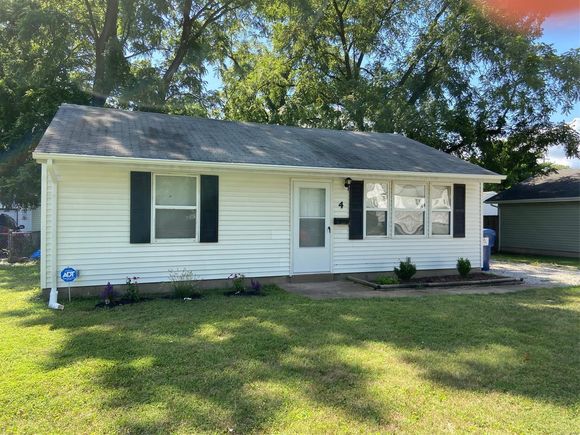 4 Mary Ann Court Florissant, MO House Sold - Photo 1 of 10. Opens carousel modal
