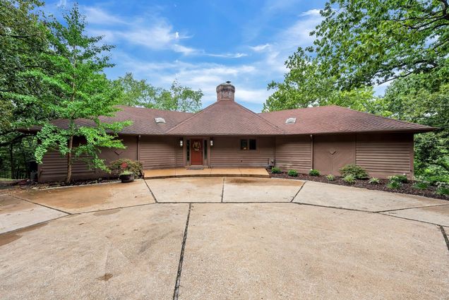 37 Rockwood Forest Wildwood, MO House Sold - Photo 1 of 48. Opens carousel modal