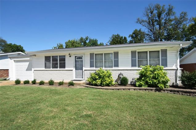 3064 Sedan Drive St Louis, MO House Sold - Photo 1 of 12. Opens carousel modal