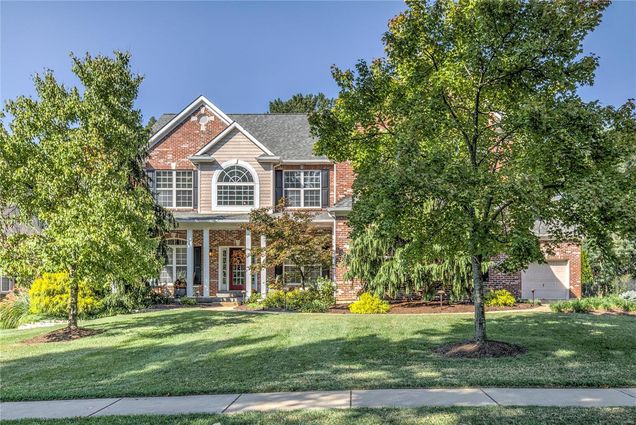 467 Oakshire St Louis, MO House Sold - Photo 1 of 53. Opens carousel modal