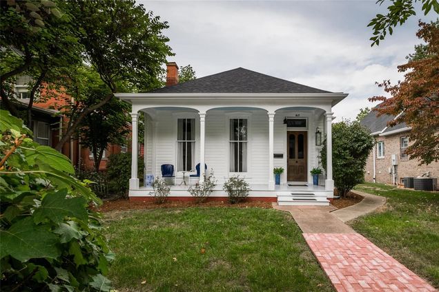 817 Saint Louis Street Edwardsville, IL House Sold - Photo 1 of 38. Opens carousel modal