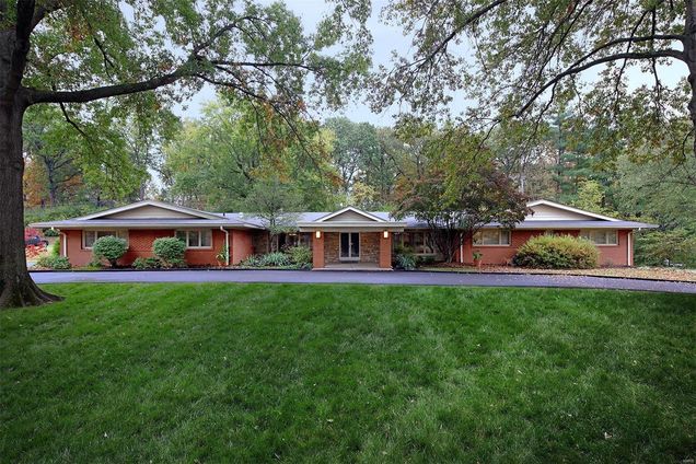 76 Ladue Estates St Louis, MO House Sold - Photo 1 of 27. Opens carousel modal