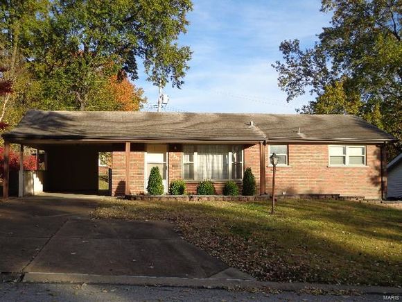 9608 Flagler Drive St Louis, MO House Sold - Photo 1 of 15. Opens carousel modal