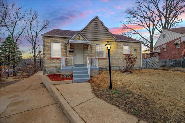 178 Lemay Gardens St Louis, MO House Sold - Photo 1 of 21. Opens carousel modal