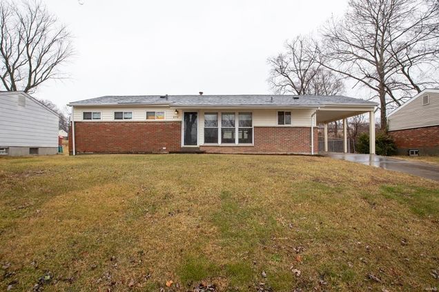 8908 Iroquois Drive Olivette, MO House Sold - Photo 1 of 19. Opens carousel modal