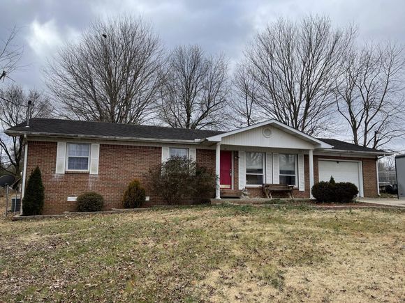 101 Heritage Lane Poplar Bluff, MO House Sold - Photo 1 of 13. Opens carousel modal