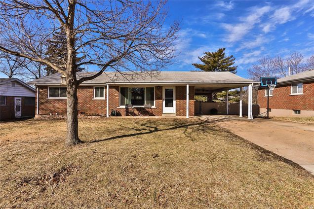 9539 Montbrook Drive St Louis, MO House Sold - Photo 1 of 35. Opens carousel modal