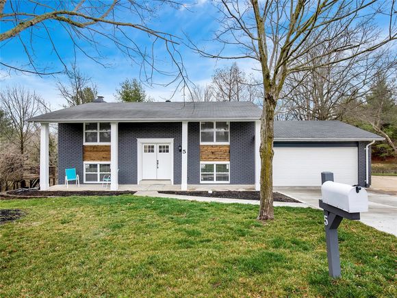 5 Golden Oak Court Valley Park, MO House Sold - Photo 1 of 29. Opens carousel modal