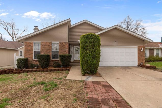 1332 Taos St Louis, MO House Sold - Photo 1 of 36. Opens carousel modal