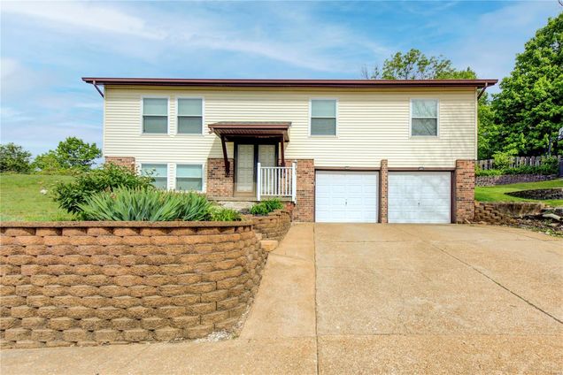 5865 Falcon View St Louis, MO House Sold - Photo 1 of 20. Opens carousel modal