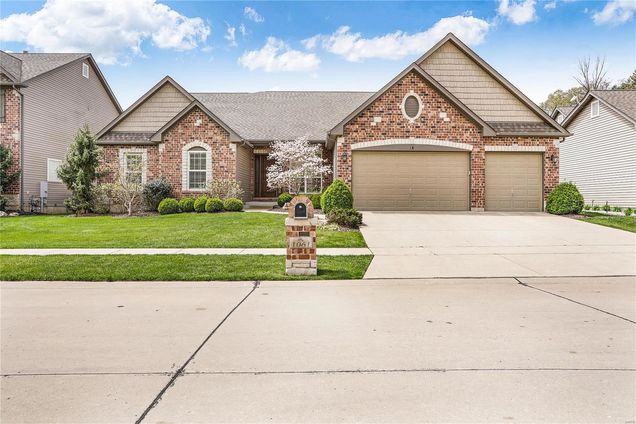 1061 Bridlewood Valley Pointe High Ridge, MO House Sold - Photo 1 of 38. Opens carousel modal
