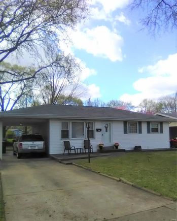 25 Manor Florissant, MO House Sold - Photo 1 of 15. Opens carousel modal
