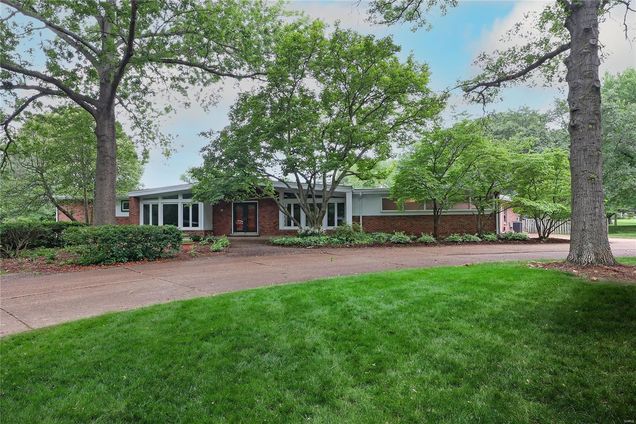75 Ladue Estates St Louis, MO House Sold - Photo 1 of 20. Opens carousel modal