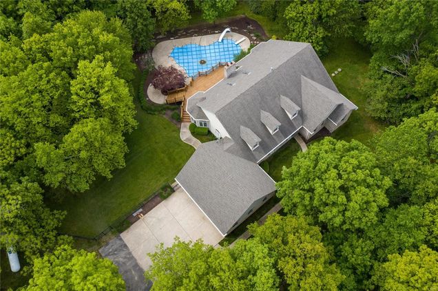11 Flint Ridge Wentzville, MO House Sold - Photo 1 of 84. Opens carousel modal