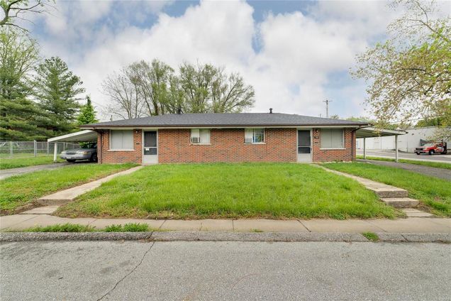 7303 Park Drive St Louis, MO Multifamily Sold - Photo 1 of 12. Opens carousel modal