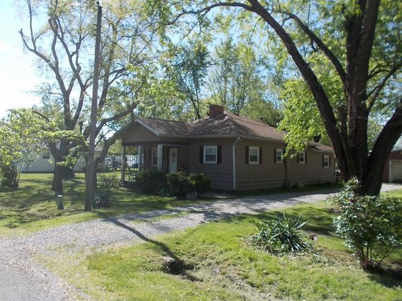320 E Hetherington Street Cutler, IL House Sold - Photo 1 of 7. Opens carousel modal