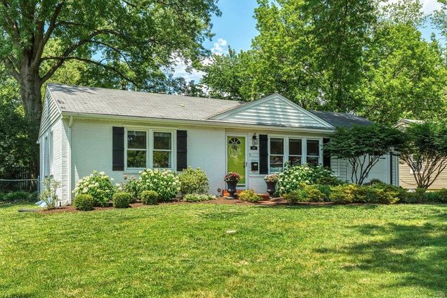 1015 Meadowridge Drive St Louis, MO House Sold - Photo 1 of 35. Opens carousel modal