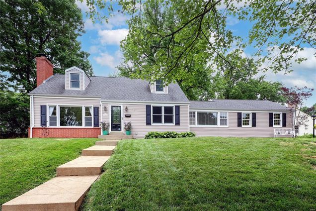 946 Woodgate Drive Kirkwood, MO House Sold - Photo 1 of 16. Opens carousel modal
