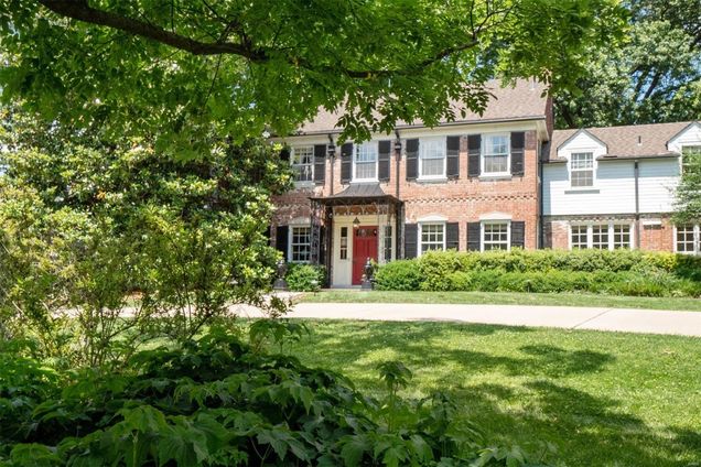 8 Dromara Road St Louis, MO House Sold - Photo 1 of 50. Opens carousel modal