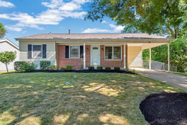 108 Foxtree Hazelwood, MO House Sold - Photo 1 of 34. Opens carousel modal