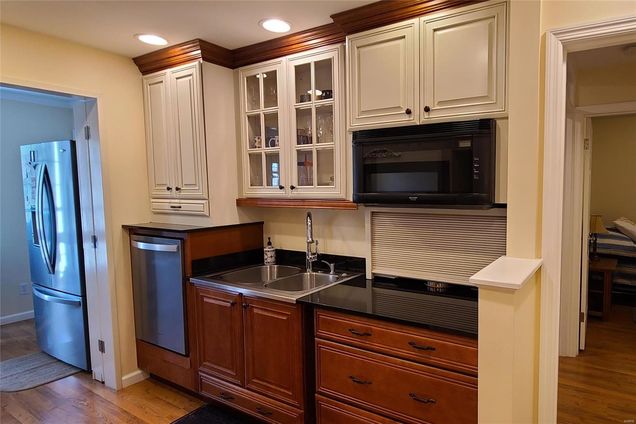 14443 Bantry Lane Unit 32 Chesterfield, MO Condo Sold - Photo 1 of 20. Opens carousel modal
