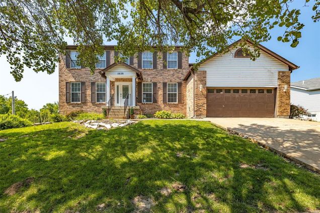 #MIS21042928 St Louis, MO House Sold - Photo 1 of 29. Opens carousel modal