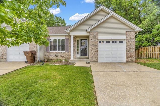 17 Parkway Villas Court St Peters, MO House Sold - Photo 1 of 27. Opens carousel modal